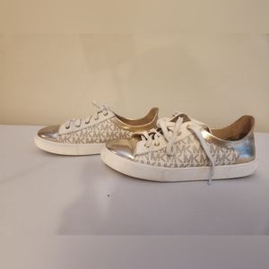 Michael Kors Big Kids - Youth Size 4
